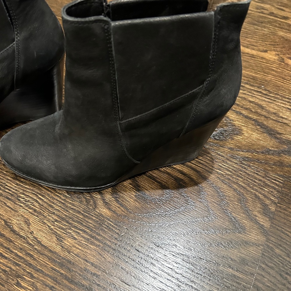 Jessica Simpson Suede Black Boots